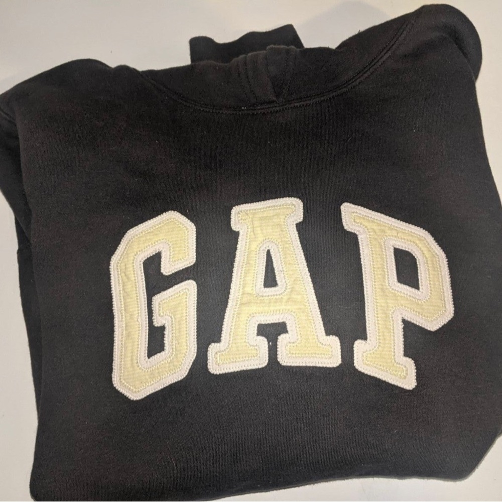 Vintage Gap Hoodie - Picture 2 of 3